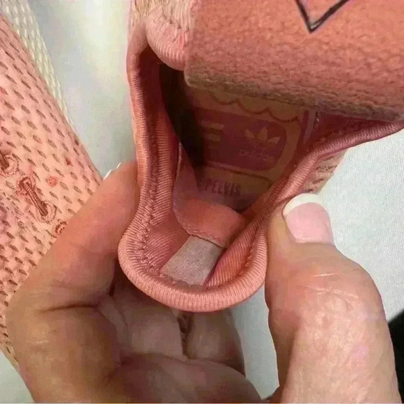 Adidas Hu Nmd Pharrell Williams Pink - Sz 7 men’s used but in great shape - Picture 9 of 14